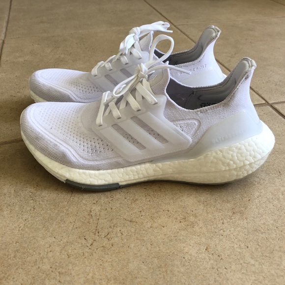 Adidas ultra boost - Picture 1 of 8